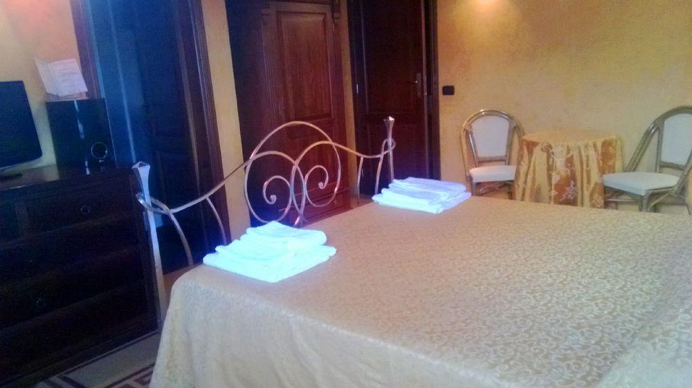 Residenza Il Duomo Acomodação com café da manhã Tropea Exterior foto