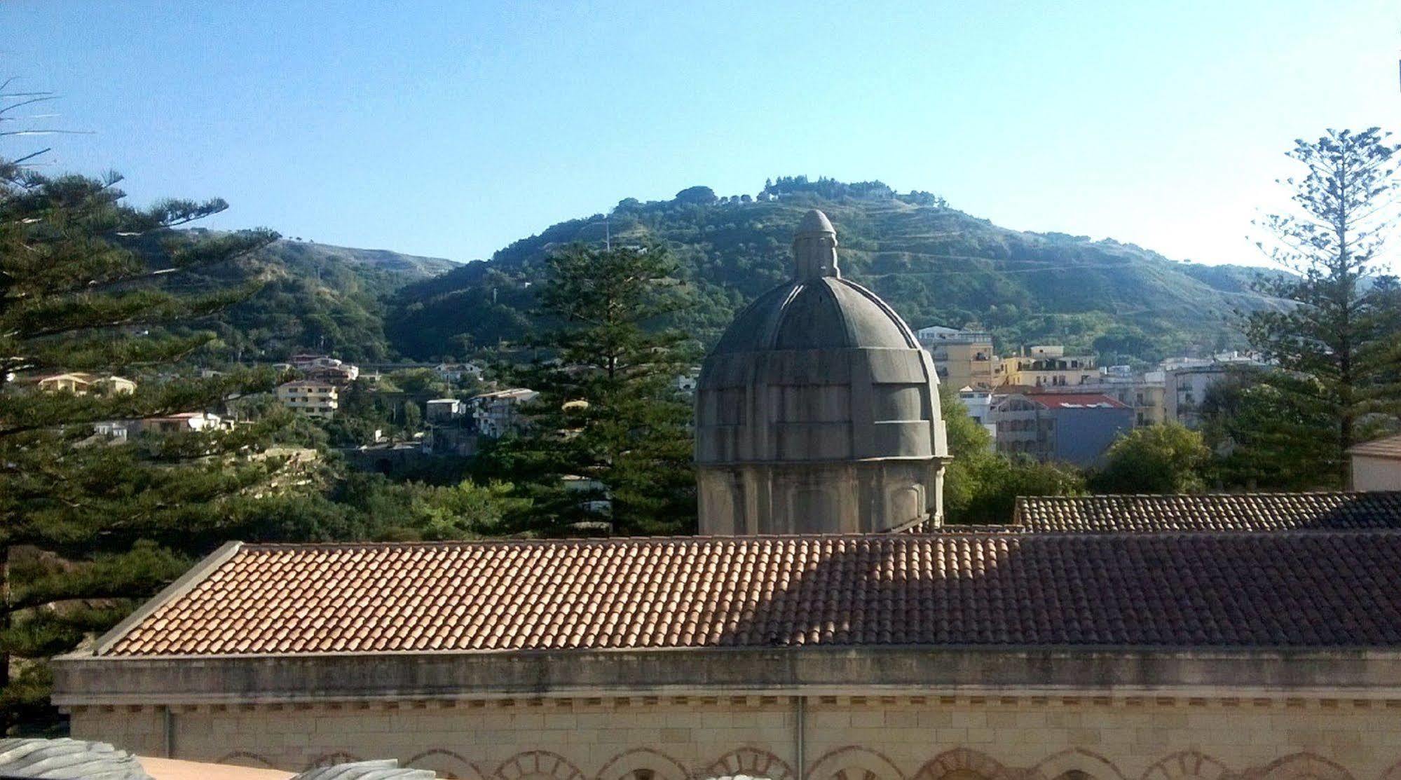 Residenza Il Duomo Acomodação com café da manhã Tropea Exterior foto