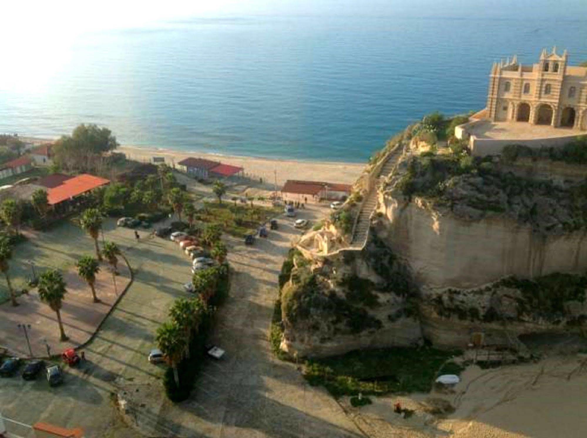 Residenza Il Duomo Acomodação com café da manhã Tropea Exterior foto